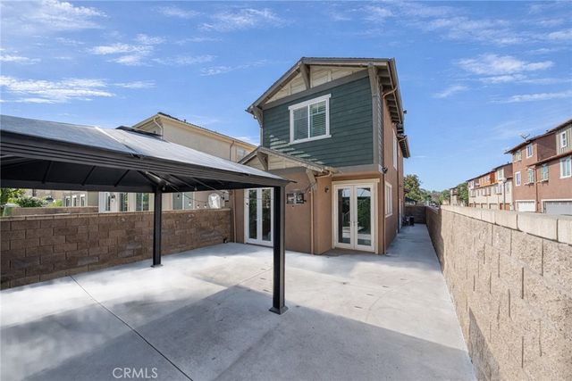 328 Flyers Lane, Tustin, CA 92782