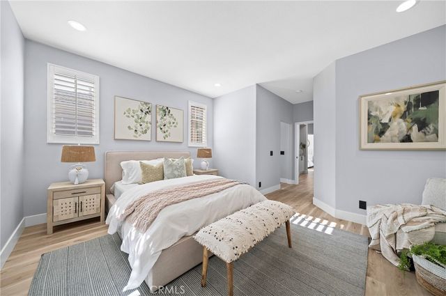 328 Flyers Lane, Tustin, CA 92782