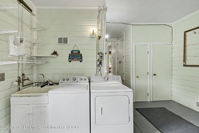 3509 Meridian Road, Okemos, MI 48864