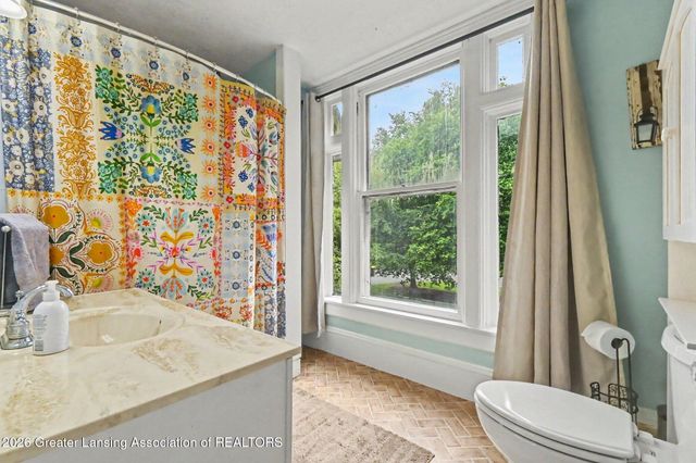 3509 Meridian Road, Okemos, MI 48864