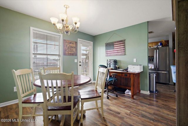 612 Shadowridge Drive, Brandon, MS 39047