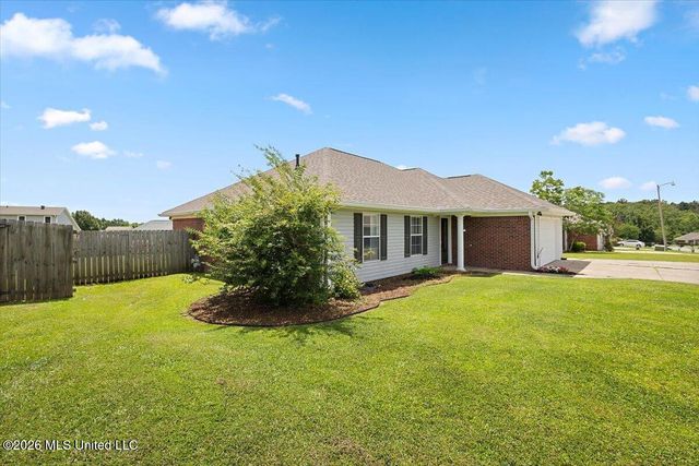 612 Shadowridge Drive, Brandon, MS 39047