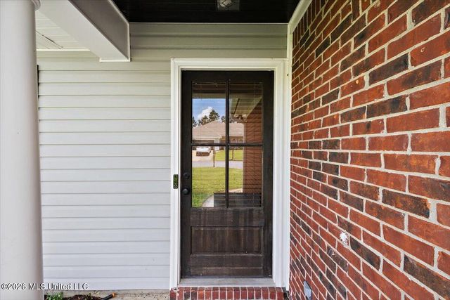 612 Shadowridge Drive, Brandon, MS 39047