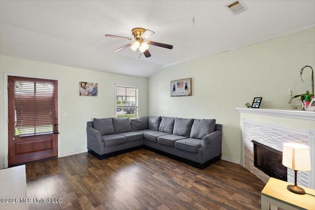 612 Shadowridge Drive, Brandon, MS 39047