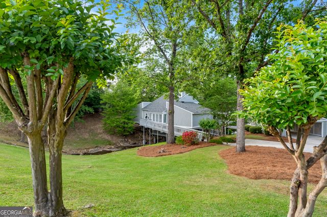 2354 Gwendale Drive E, Lizella, GA 31052