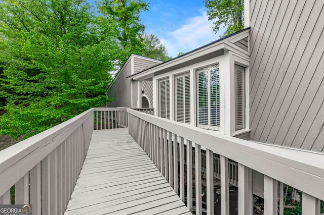 2354 Gwendale Drive E, Lizella, GA 31052