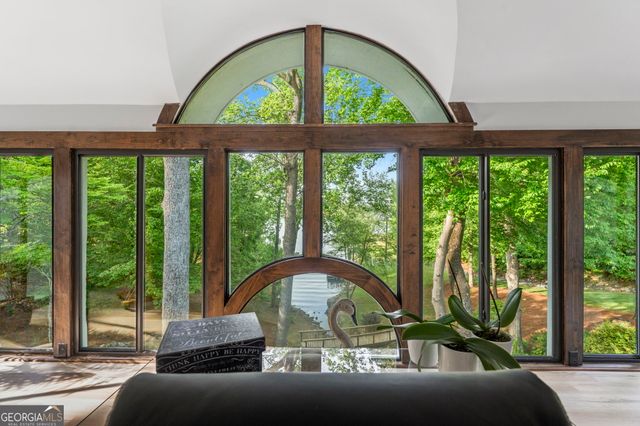 2354 Gwendale Drive E, Lizella, GA 31052