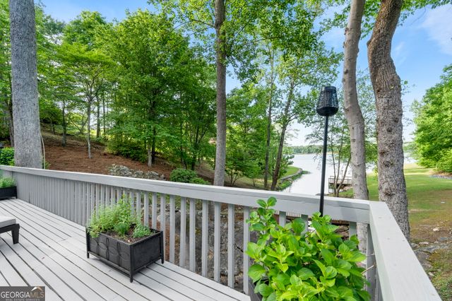 2354 Gwendale Drive E, Lizella, GA 31052