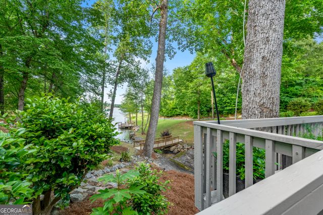 2354 Gwendale Drive E, Lizella, GA 31052