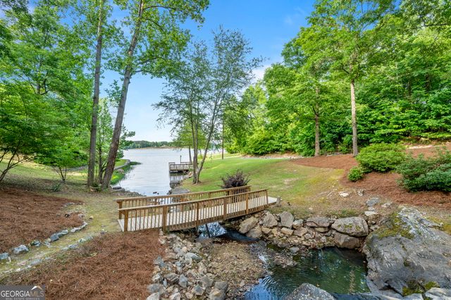 2354 Gwendale Drive E, Lizella, GA 31052