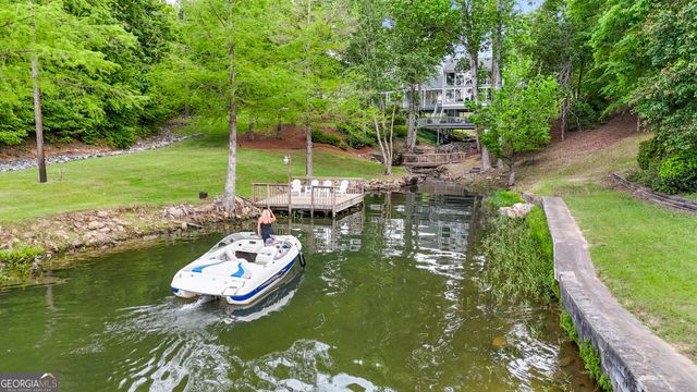 2354 Gwendale Drive E, Lizella, GA 31052