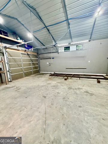 86 John Lovelace Road, Lagrange, GA 30241