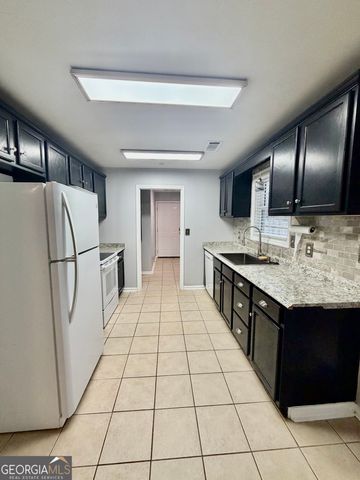 86 John Lovelace Road, Lagrange, GA 30241