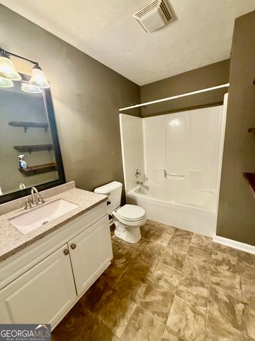 86 John Lovelace Road, Lagrange, GA 30241