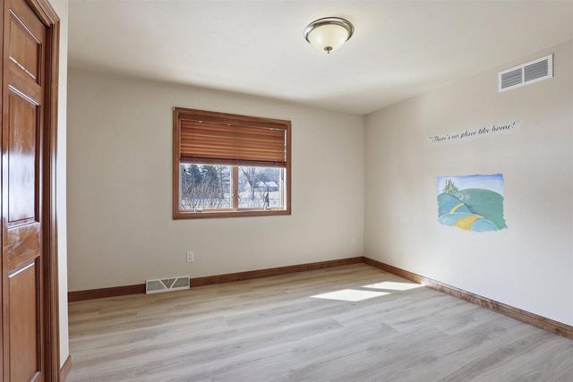 W134 COUNTY ROAD UU, Kaukauna, WI 54130