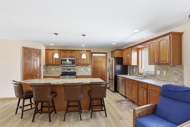 W134 COUNTY ROAD UU, Kaukauna, WI 54130