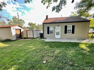 1922 E C Street, Belleville, IL 62221