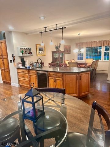 4 Laurel Pl, Chester Twp., NJ 07930