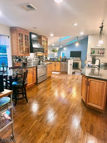 4 Laurel Pl, Chester Twp., NJ 07930