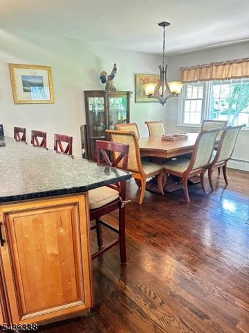 4 Laurel Pl, Chester Twp., NJ 07930