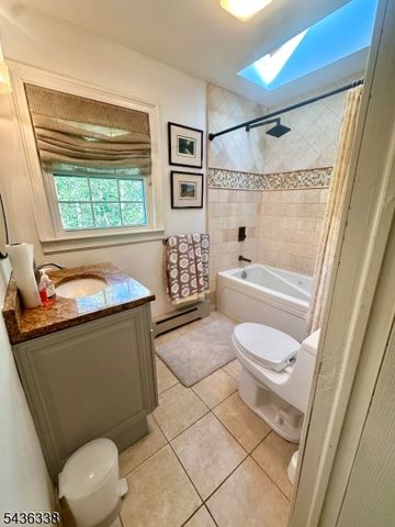 4 Laurel Pl, Chester Twp., NJ 07930