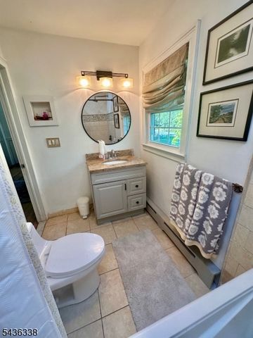 4 Laurel Pl, Chester Twp., NJ 07930
