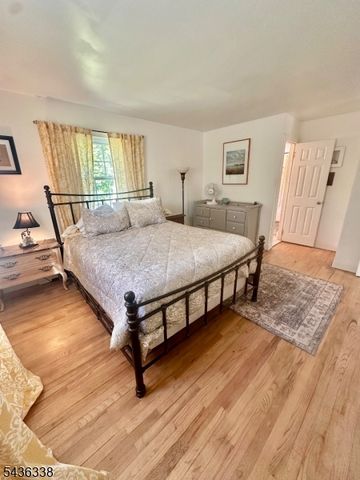 4 Laurel Pl, Chester Twp., NJ 07930