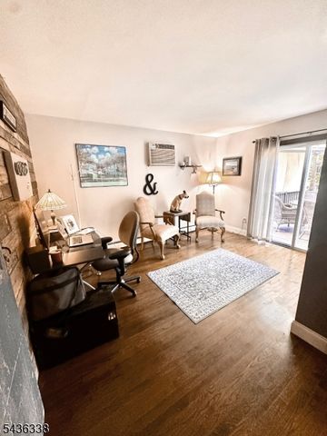4 Laurel Pl, Chester Twp., NJ 07930
