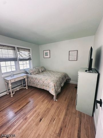 4 Laurel Pl, Chester Twp., NJ 07930