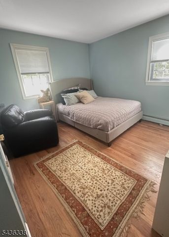 4 Laurel Pl, Chester Twp., NJ 07930