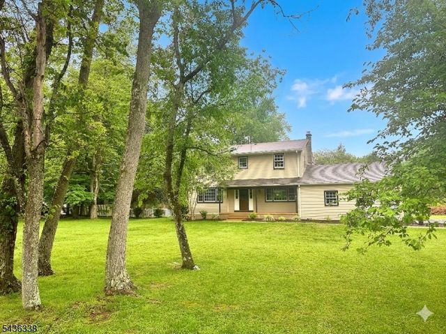 4 Laurel Pl, Chester Twp., NJ 07930
