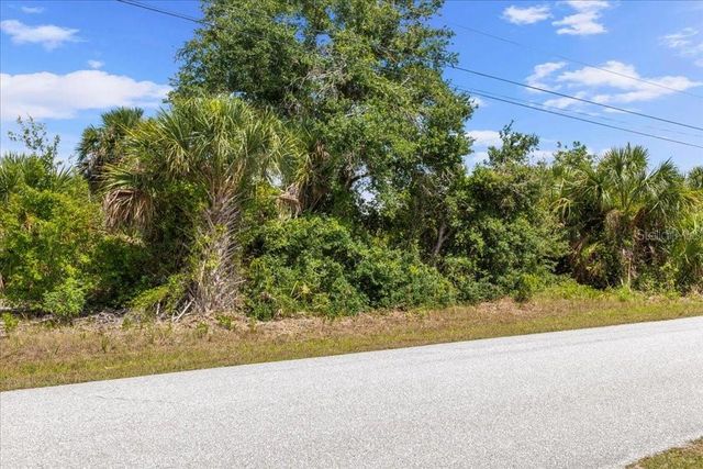10120 WINNIPEG STREET, Port Charlotte, FL 33981
