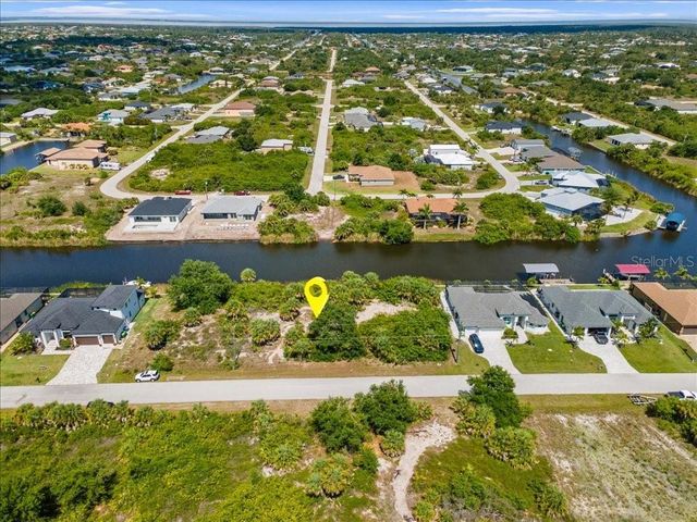 10120 WINNIPEG STREET, Port Charlotte, FL 33981