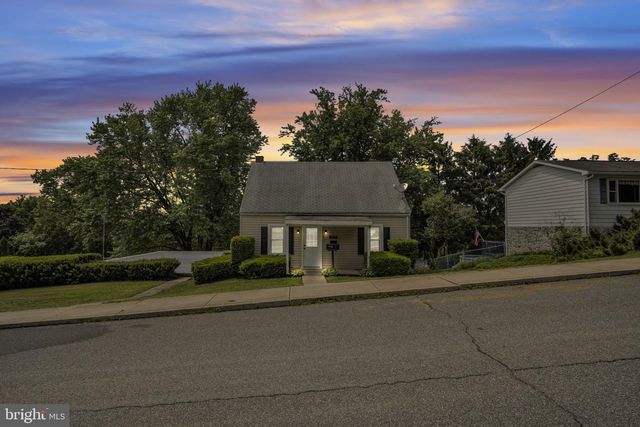317 NORTHFIELD AVENUE, Waynesboro, PA 17268