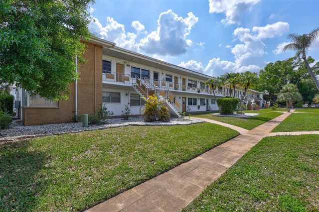 5940 21ST STREET N 11, St Petersburg, FL 33714