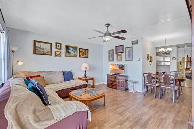 5940 21ST STREET N 11, St Petersburg, FL 33714