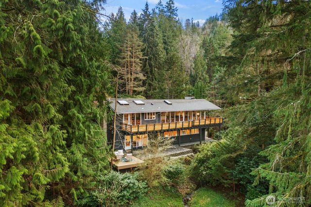 1520 Sycamore Drive SE, Issaquah, WA 98027