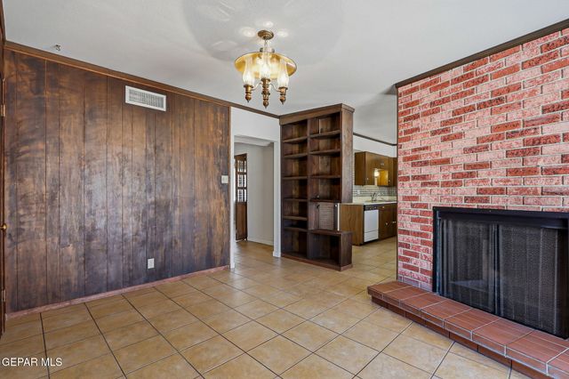 10161 BERMUDA Avenue, El Paso, TX 79925