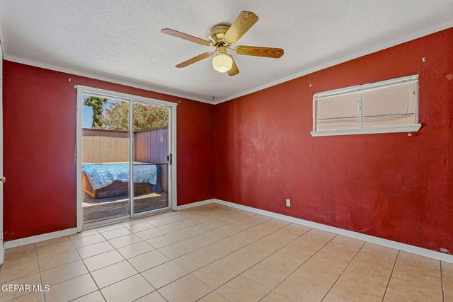 10161 BERMUDA Avenue, El Paso, TX 79925