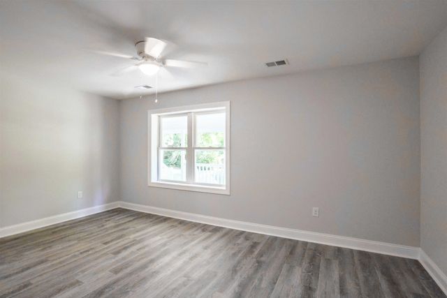 4271 McLamb Ave., Little River, SC 29566