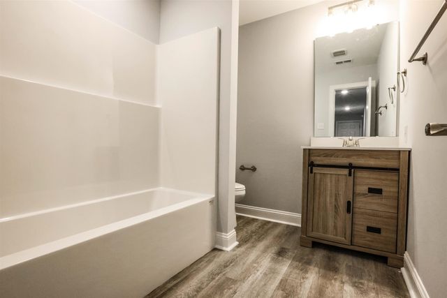 4271 McLamb Ave., Little River, SC 29566