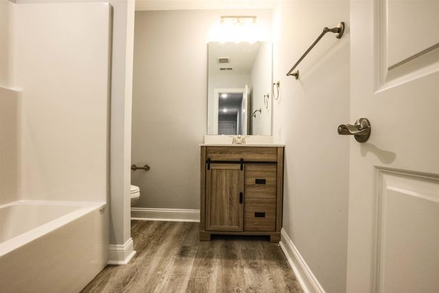 4271 McLamb Ave., Little River, SC 29566