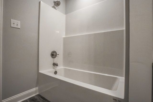 4271 McLamb Ave., Little River, SC 29566