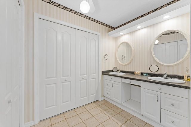 3540 S Ocean Boulevard 604, South Palm Beach, FL 33480