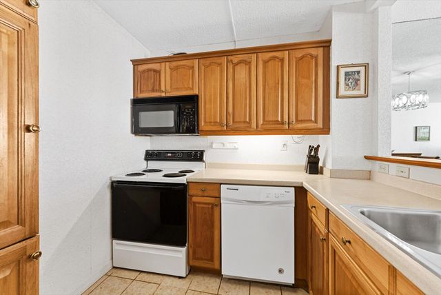 3540 S Ocean Boulevard 604, South Palm Beach, FL 33480