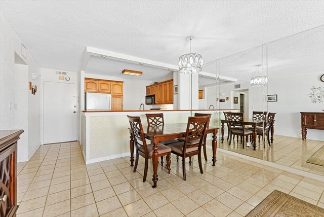 3540 S Ocean Boulevard 604, South Palm Beach, FL 33480