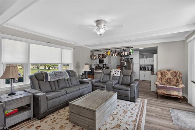 4876 Nansemond PW, Suffolk, VA 23435