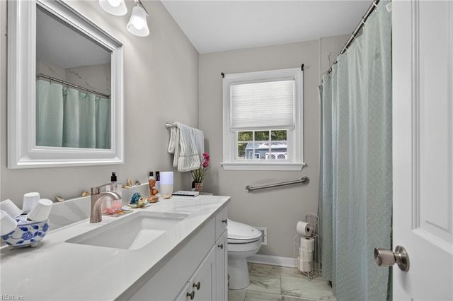 4876 Nansemond PW, Suffolk, VA 23435