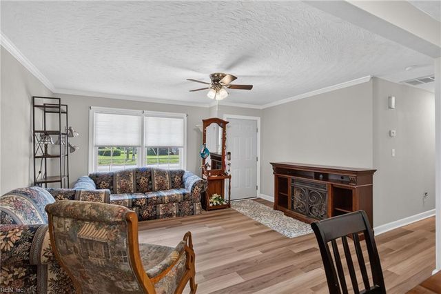 4876 Nansemond PW, Suffolk, VA 23435