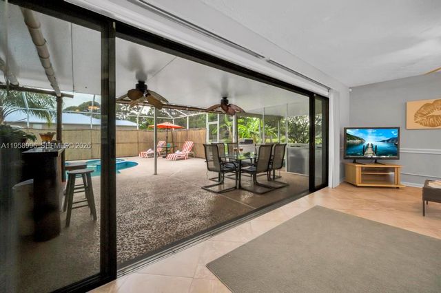 1803 E Easy St, Fort Pierce, FL 34982